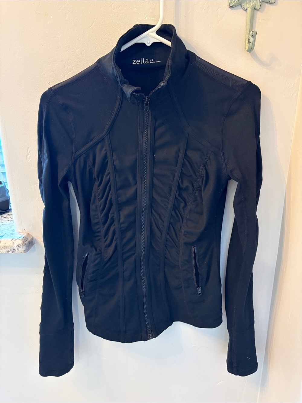 Zella Black Ruched-Panel Zip-Up Performance Jacket